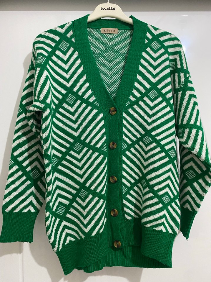 Yeşil Desenli Örgü Kadın Hırka - Görsel 2