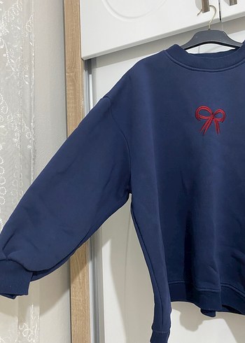 Kadın Lacivert Nakışlı Sweatshirt - Görsel 3