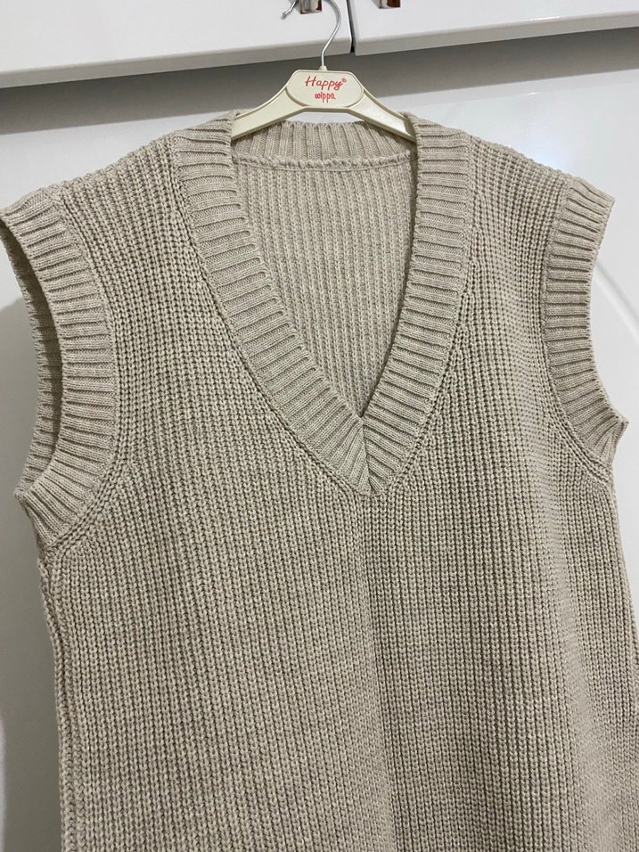 Bej V Yaka Örgü Kadın Süveter - Görsel 5