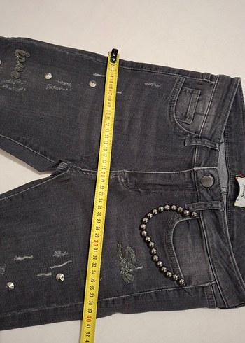 Zincir Detaylı Nakışlı Siyah Kadın Jean - Görsel 5