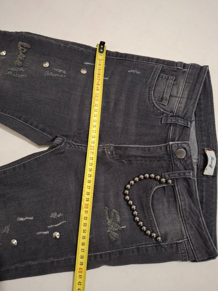 Zincir Detaylı Nakışlı Siyah Kadın Jean - Görsel 5