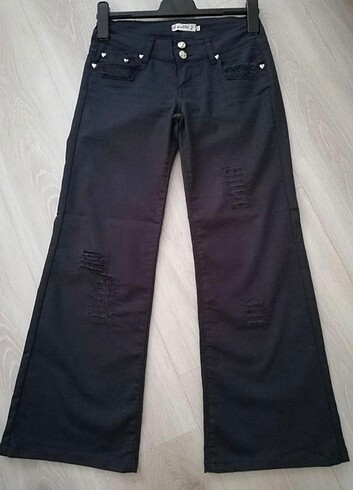 Siyah şık detaylı pantolon 