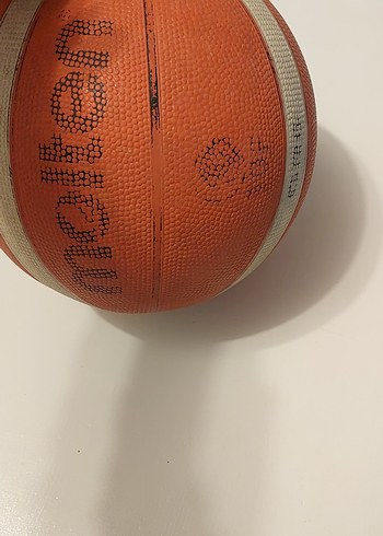 Basketbol Topu - Molten 6 mumara - Görsel 2