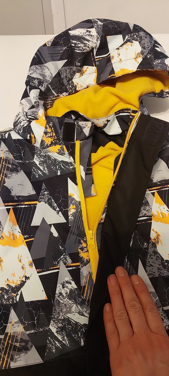 Kapüşonlu Baskılı Siyah Erkek Çocuk Ceketi su gecirmez - Görsel 4