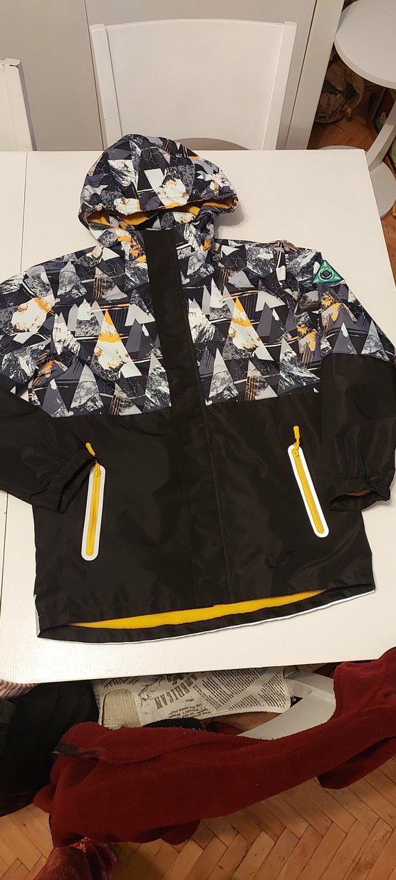 Kapüşonlu Baskılı Siyah Erkek Çocuk Ceketi su gecirmez - Görsel 2