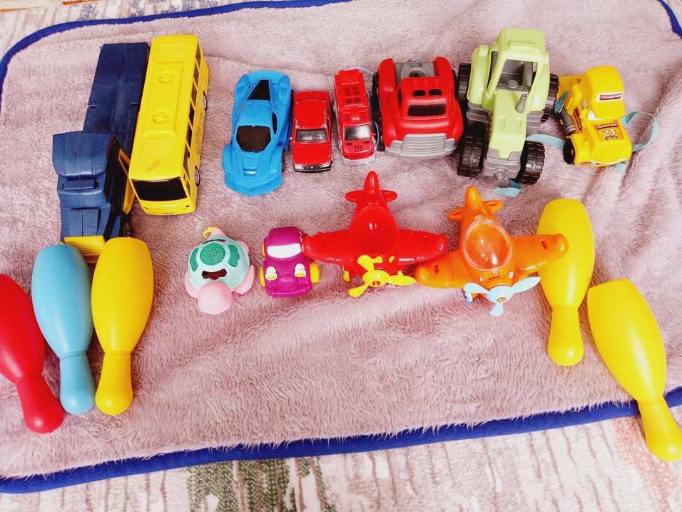 Renkli Çocuk Oyuncak Araç Seti - Görsel 2