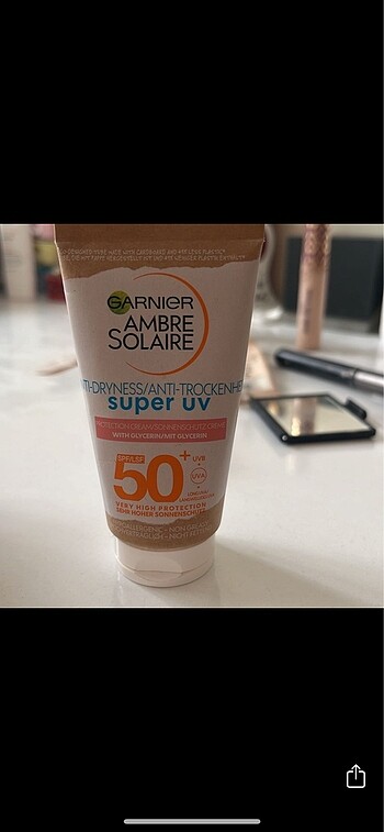 Garnier super uv günes kremi