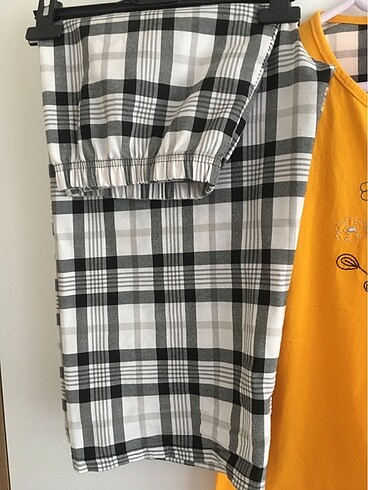 44 Beden altın Renk Yazlık Pijama Takımı