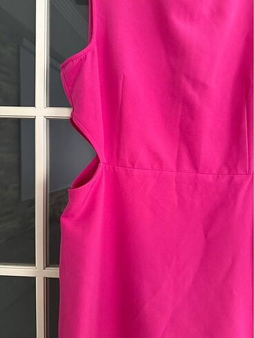 LC Waikiki Fuşya pembe elbise