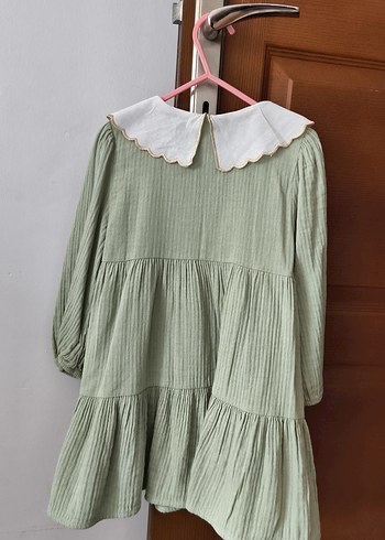 Nakışlı Yakalı Kız Elbisesi - Görsel 3