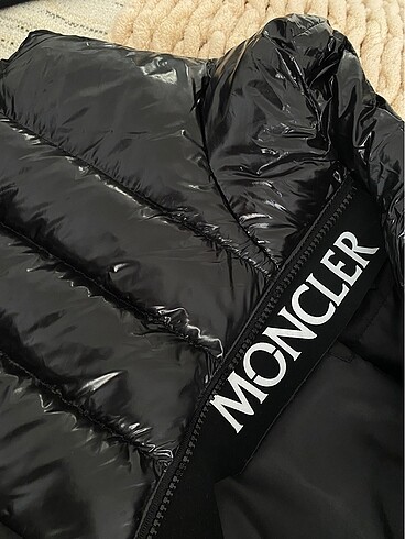 İnanılmaz fiyata orjinal moncler mont