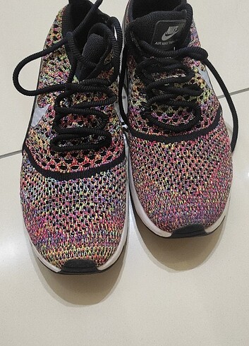 38 Beden Nike spor ayakkabı