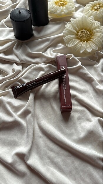Rhode gloss