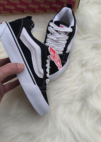 vans 42
