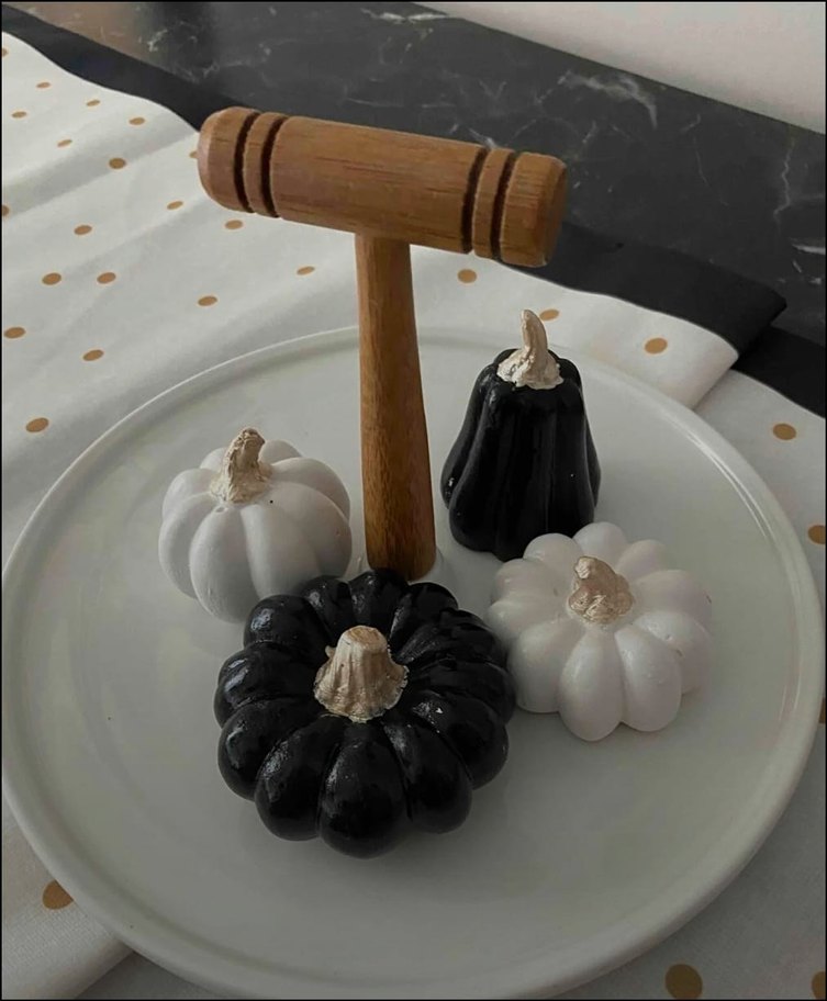 Beyaz ve Gri Kabak Figürin Seti - Görsel 2