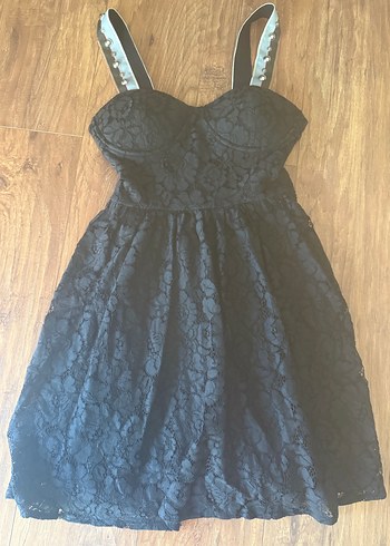 Siyah Dantelli Strappy Midi Elbise
