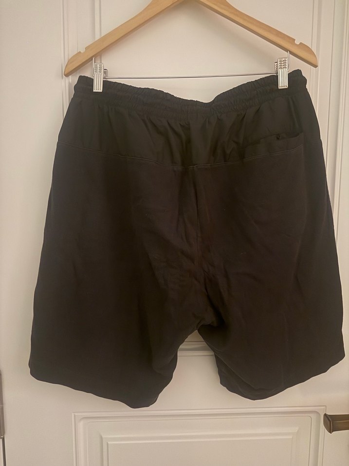 Siyah Erkek Rahat Kesim Midi Şort - Görsel 4