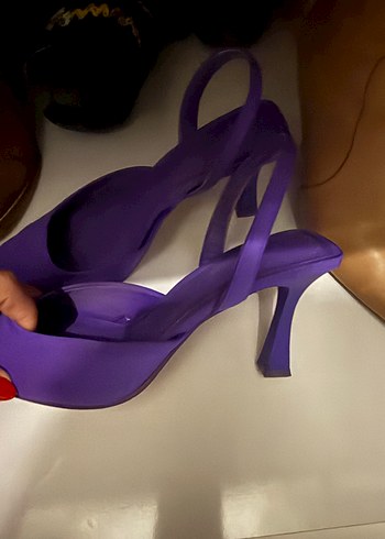 Mor Tokalı Stiletto Topuklu Kadın Ayakkabı