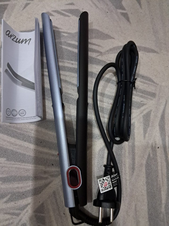 Arzum Siyah-Gri Saç Düzleştirici - Görsel 5