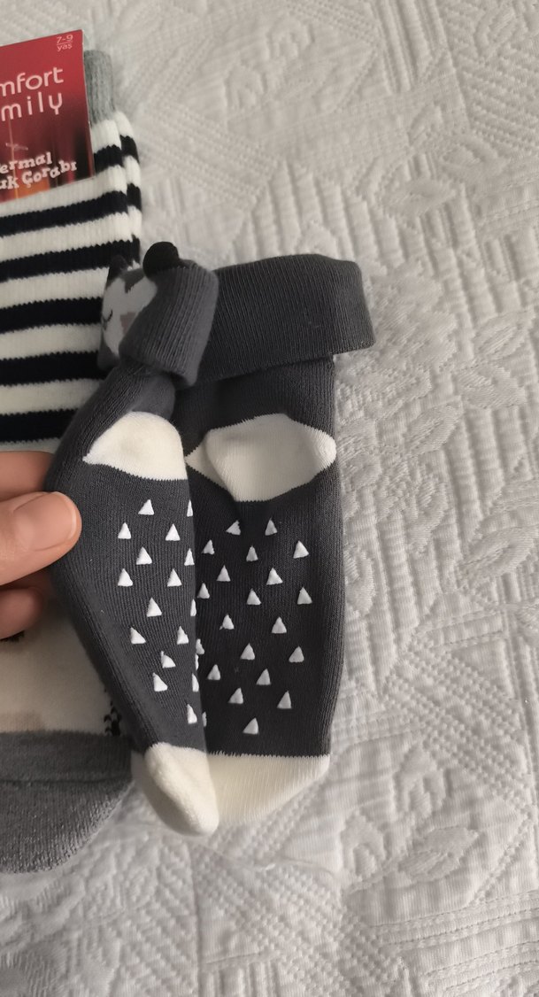 Kız Çocuk Gri Termal Desenli Çorap - Görsel 2