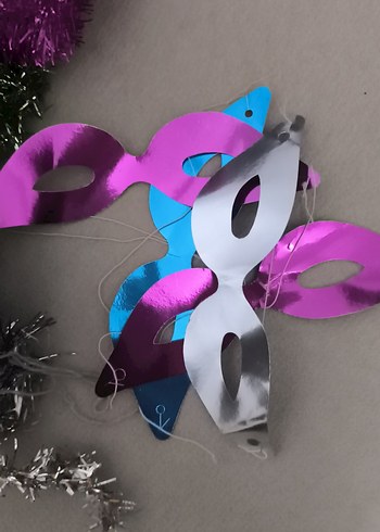 Renkli Yeni Yıl Şapkası ve Maskeleri - Görsel 7