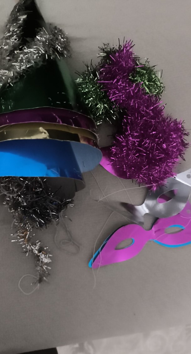 Renkli Yeni Yıl Şapkası ve Maskeleri - Görsel 5