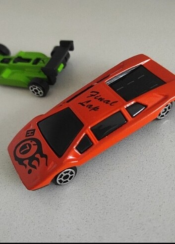  Beden Çeşitli oyuncak arabalar tır araba seti hotwheels 