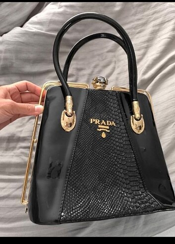 Siyah A+++ prada çanta tertemiz yepyeni kol çantası