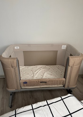 Beden camel Renk Ayaklı Anne Yanı Bebek Beşiği