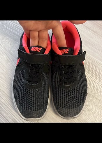 Nike Kız Çocuk Siyah-Pembe Spor Ayakkabı 19 cm 31 no
