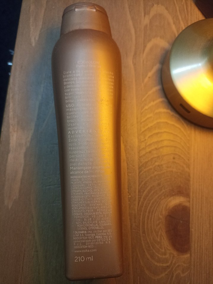 Ésika Bronz Parlaklık Veren Vücut Losyonu - Görsel 2