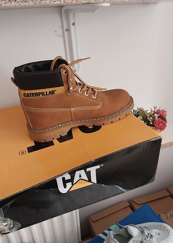 hardal Caterpillar Erkek Bot