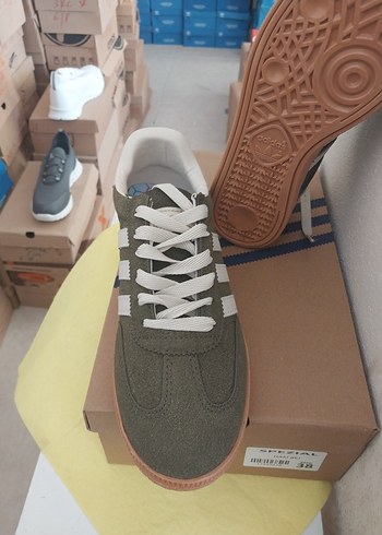 37 Beden kahverengi Renk Adidas Kadın Spor Ayakkabı Laced Street Wear