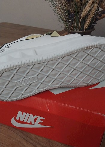 Beyaz Spor Ayakkabı - Görsel 5