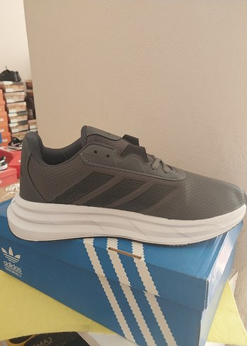 Adidas Gri Erkek Spor Ayakkabı Velcro