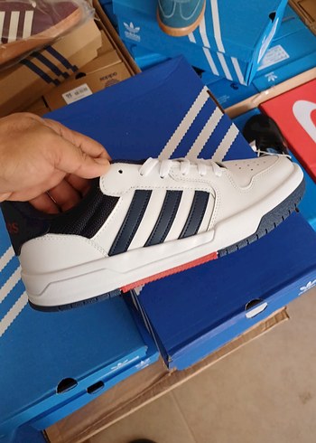 Beyaz Spor Ayakkabı lacivert Detaylı Adidas