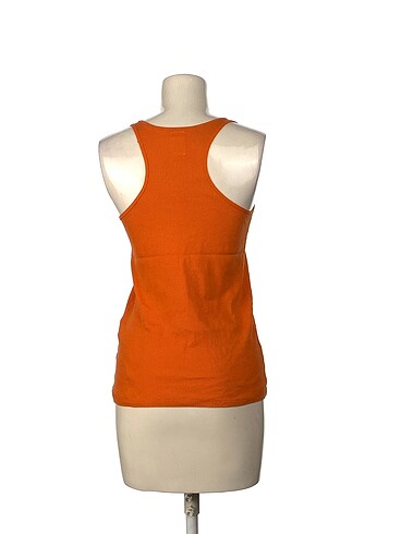 l Beden Zara T-shirt %70 İndirimli.