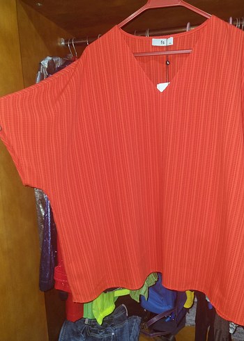 Faik Sönmez V yaka dökümlü Bluz..50-52 xl