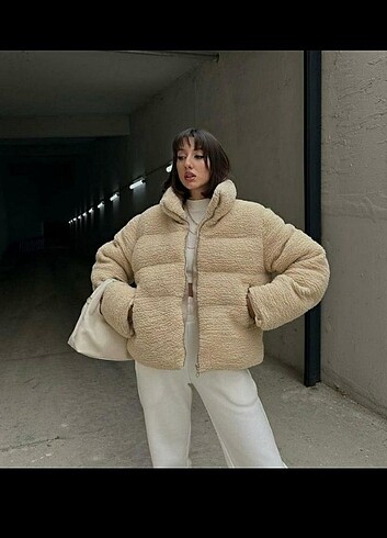PELUŞ MONT