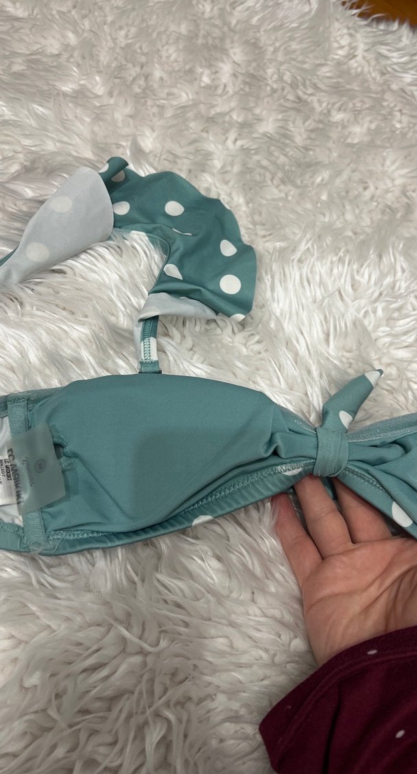 Puantiye Desenli Bağcıklı Bikini Üstü ve Beyaz Alt - Görsel 4