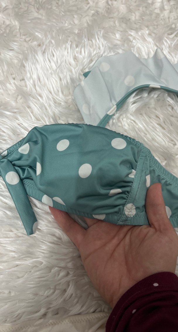 Puantiye Desenli Bağcıklı Bikini Üstü ve Beyaz Alt - Görsel 2