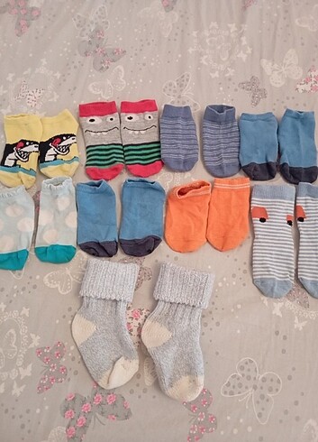 Erkek bebek 22,24 numara çoraplar temiz - Görsel 4