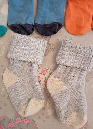 Erkek bebek 22,24 numara çoraplar temiz - Görsel 5