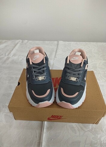 37 Beden siyah Renk Nike 
