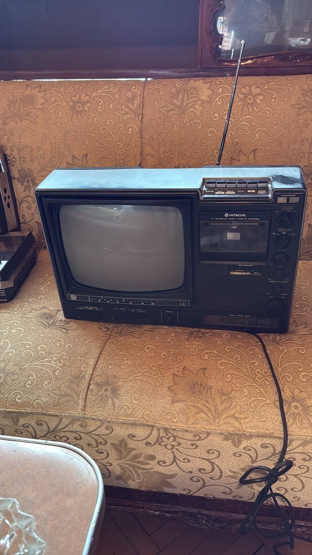 Antika Hitachi Tv Radyo Teyp - Görsel 3