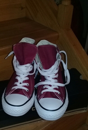 bordo converse