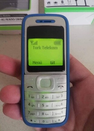 NOKIA 1200 EL FENERLİ MODELİ TUŞLU KAMERASIZ YENİLENMİŞ CEP TELE