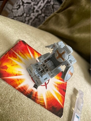  Bakugan Haos Piercan