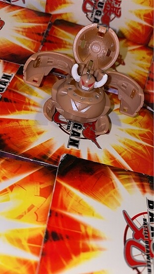 Bakugan Subterra Shadow Vulcan