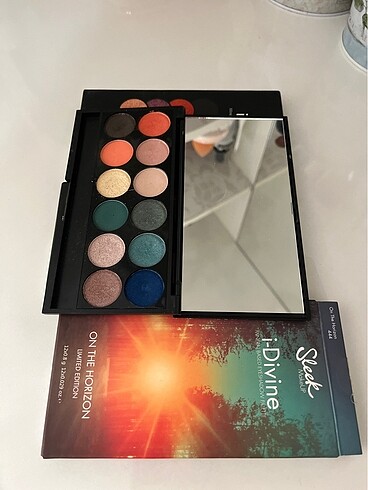 sleek idivine far palette paleti
